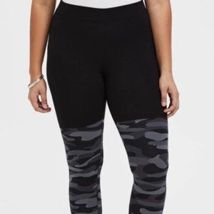 TORRID CAMO LEGGING CROP 4X NEW